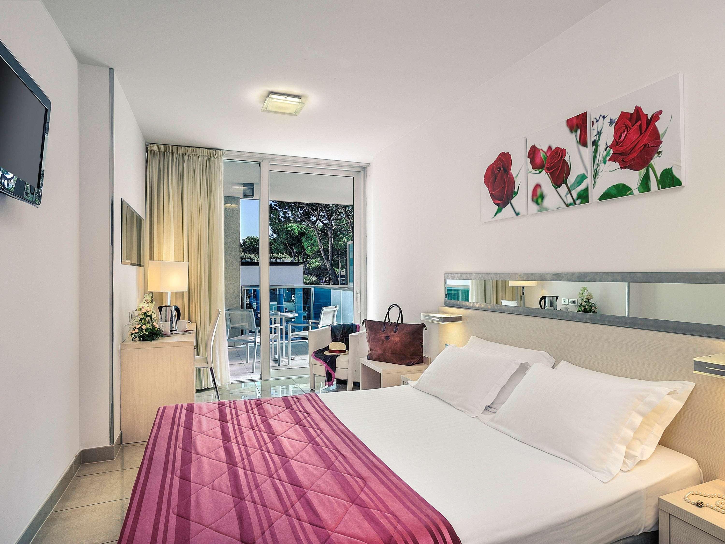 Mercure Hotel Rimini Artis Экстерьер фото