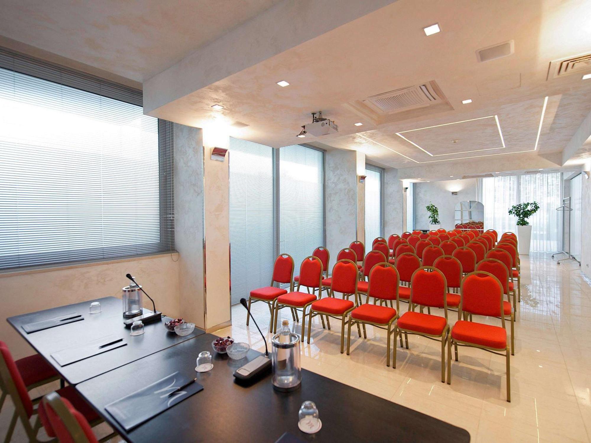 Mercure Hotel Rimini Artis Экстерьер фото