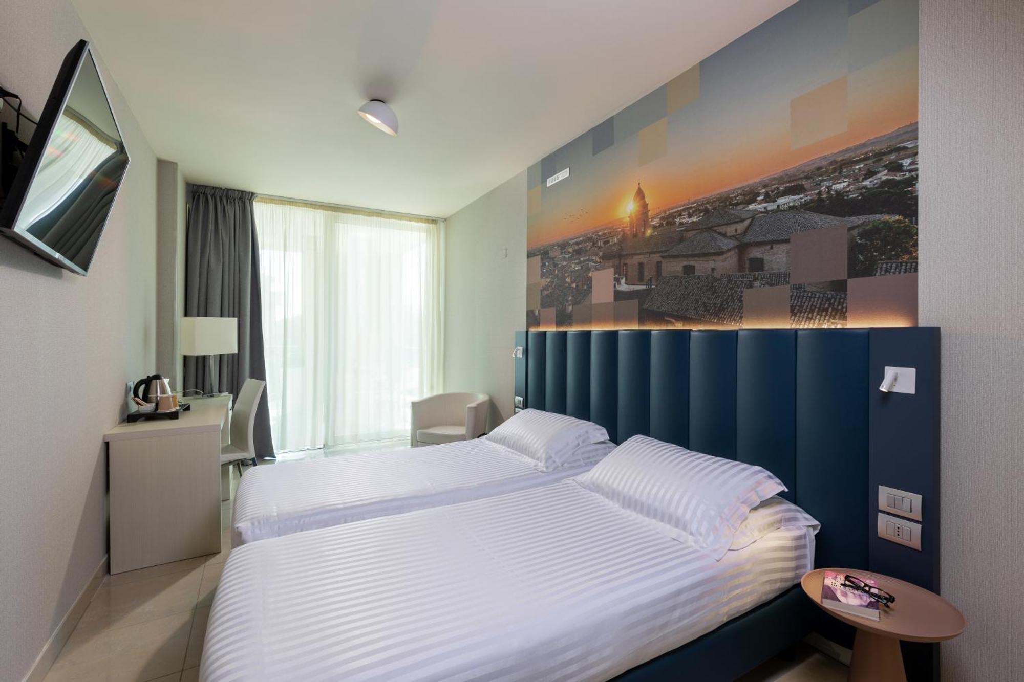 Mercure Hotel Rimini Artis Экстерьер фото
