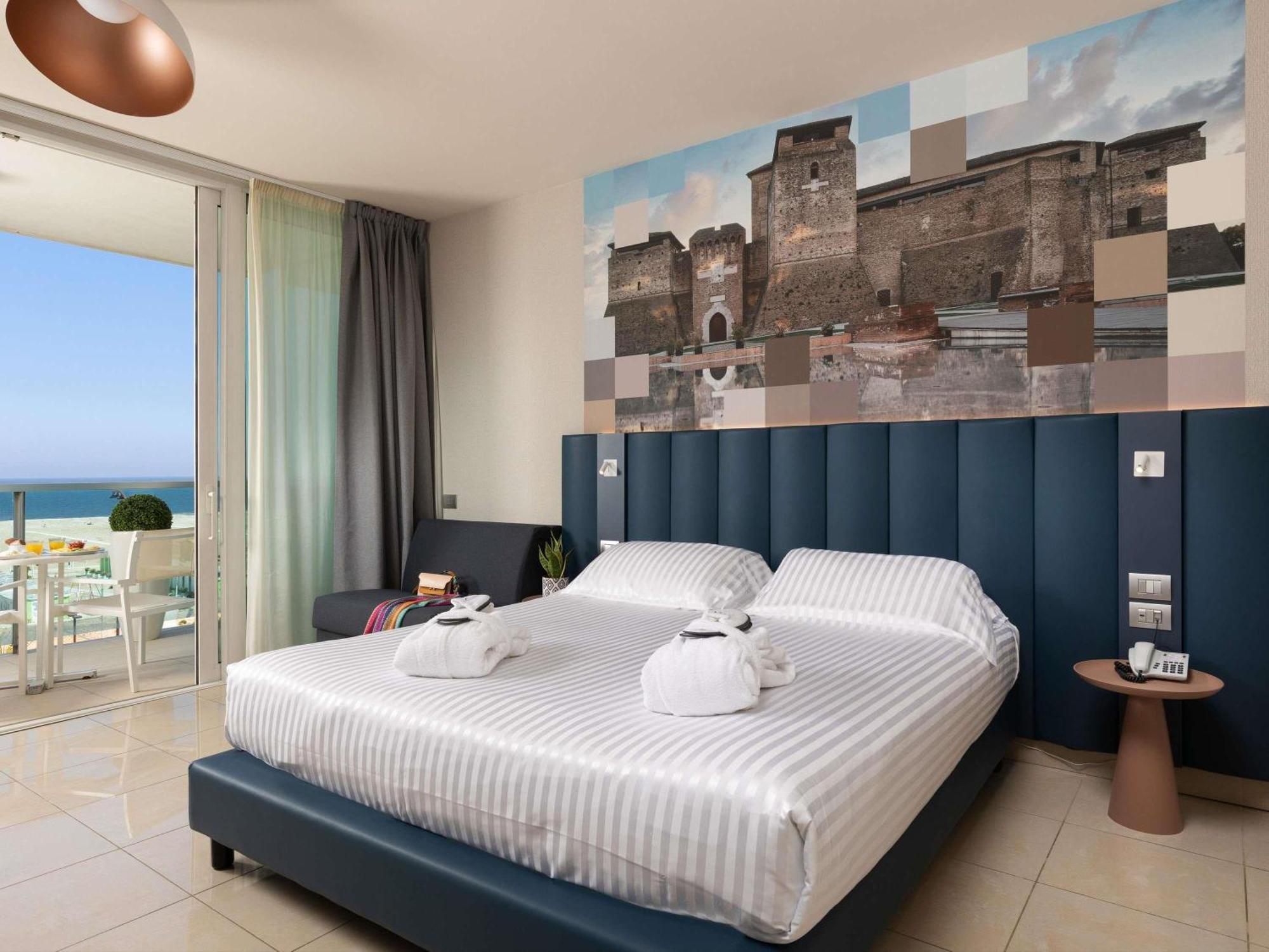 Mercure Hotel Rimini Artis Экстерьер фото