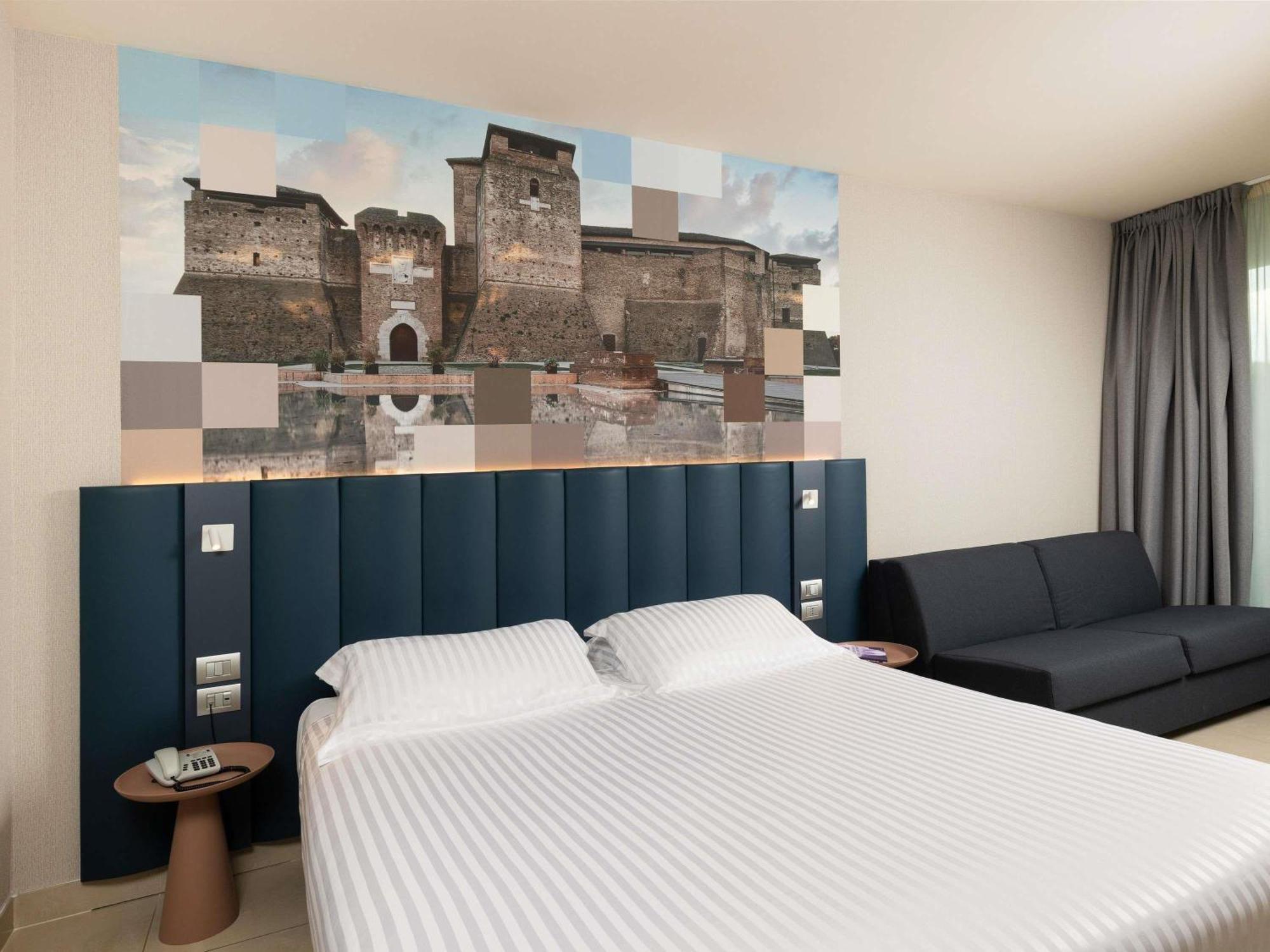 Mercure Hotel Rimini Artis Экстерьер фото