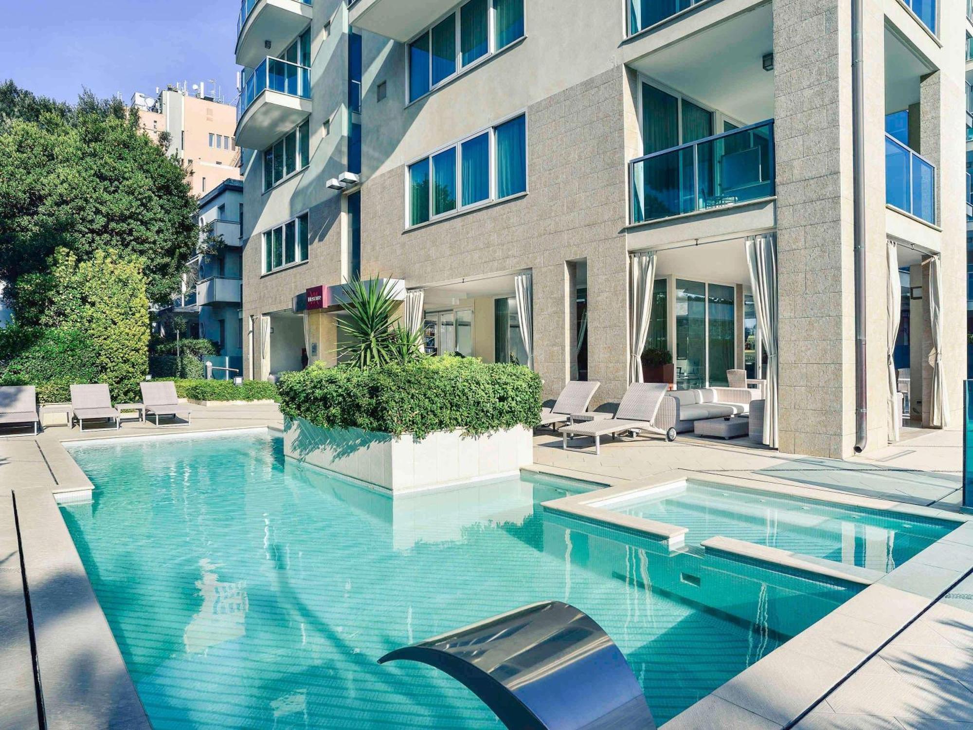 Mercure Hotel Rimini Artis Экстерьер фото
