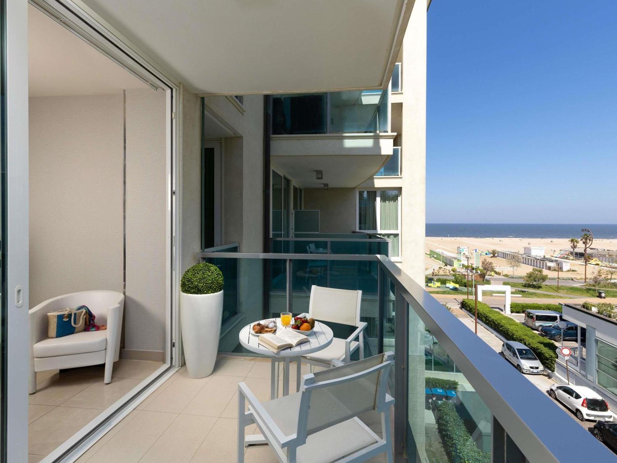 Mercure Hotel Rimini Artis Экстерьер фото