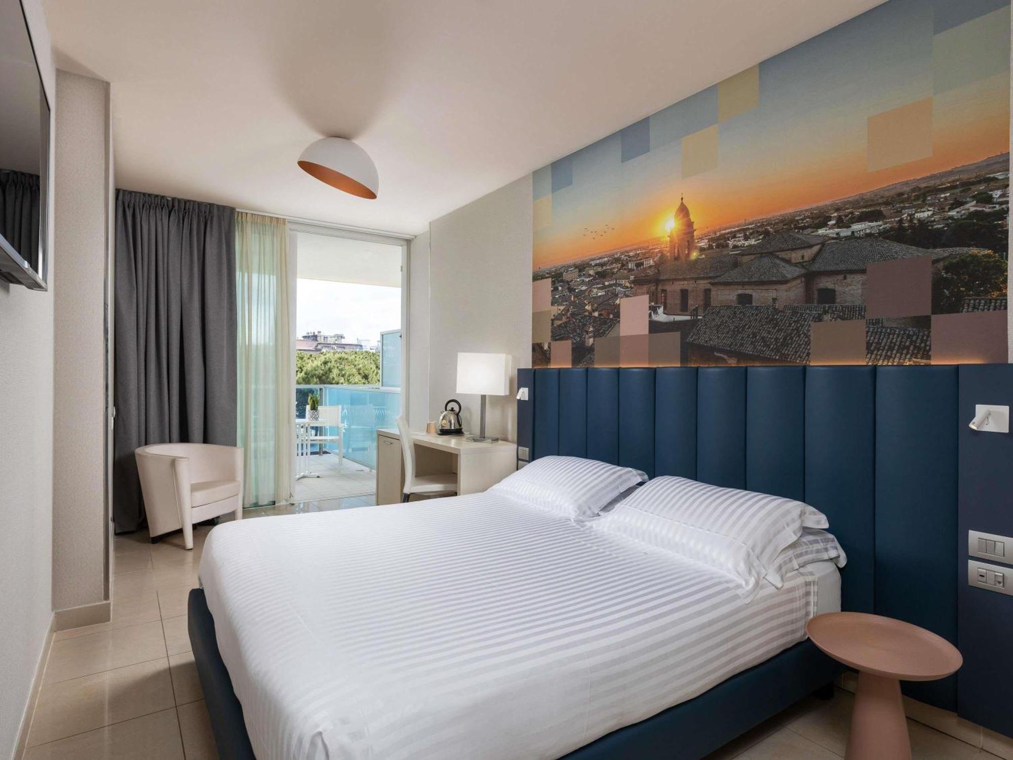 Mercure Hotel Rimini Artis Экстерьер фото