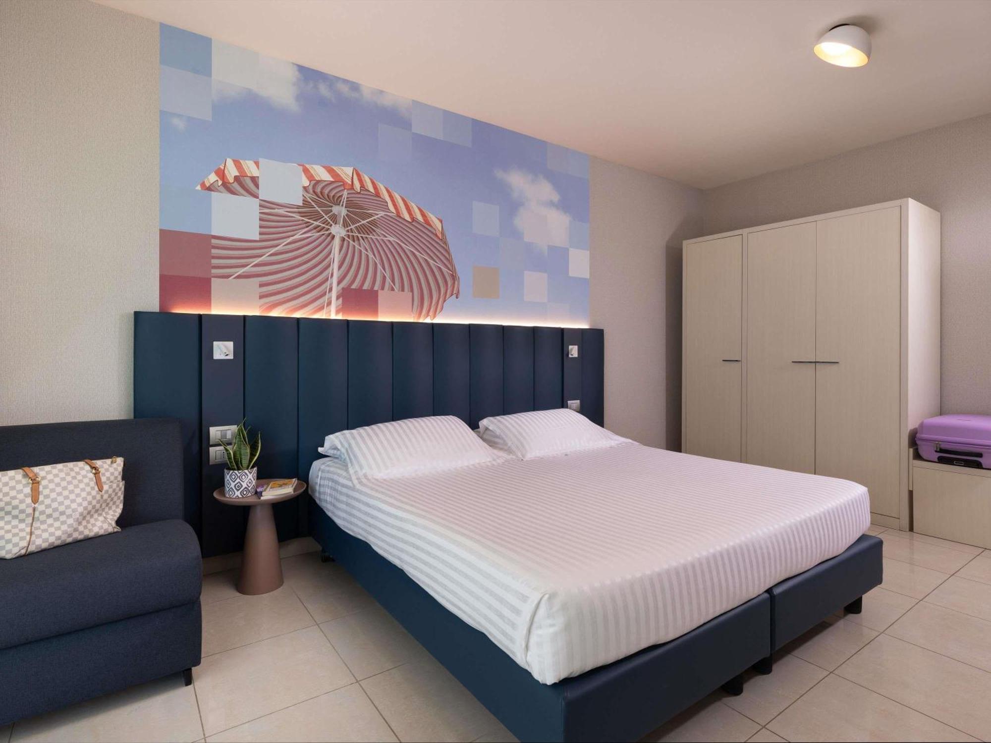 Mercure Hotel Rimini Artis Экстерьер фото